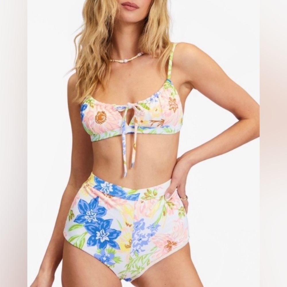 Billabong 🌼 Floral High Rise Avalon Short Bikini Bottom | Bralette Bikini Top - Picture 2 of 16